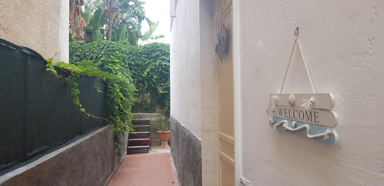 Casa Capri Apartment Giardini Naxos Ngoại thất bức ảnh