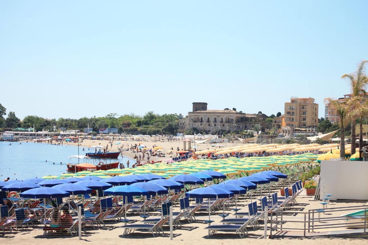 Casa Capri Apartment Giardini Naxos Ngoại thất bức ảnh