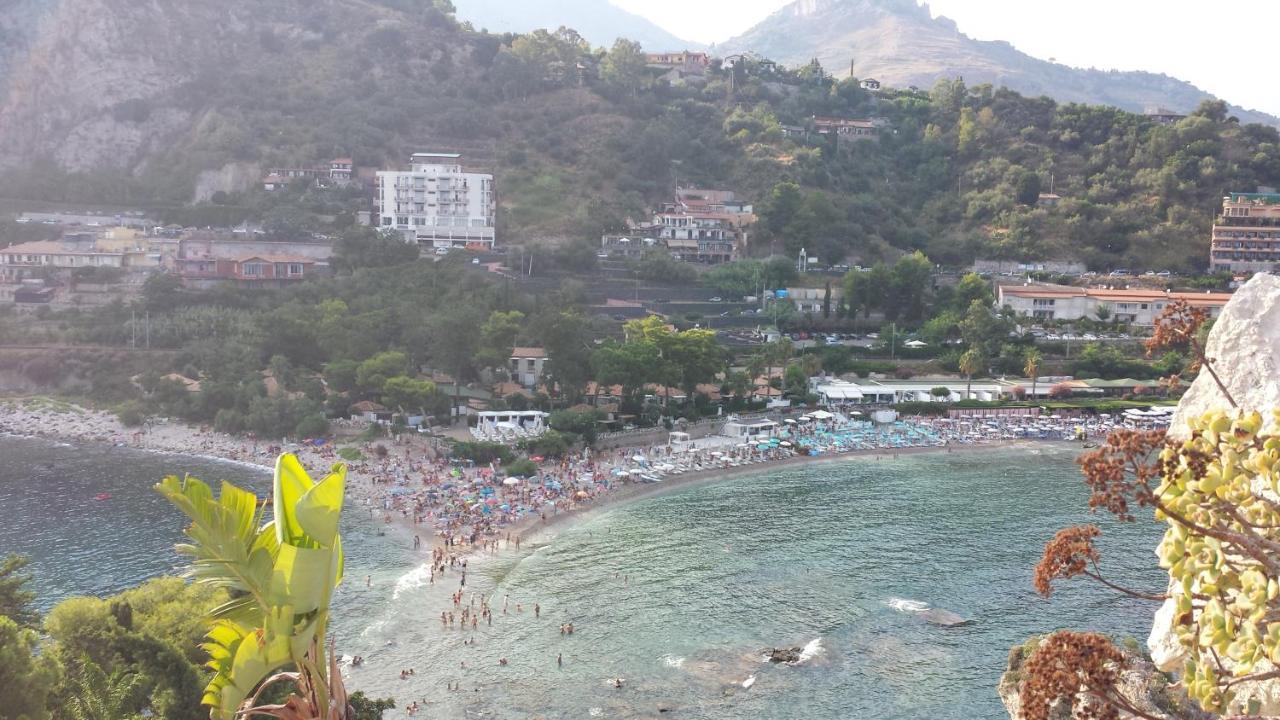 Casa Capri Apartment Giardini Naxos Ngoại thất bức ảnh