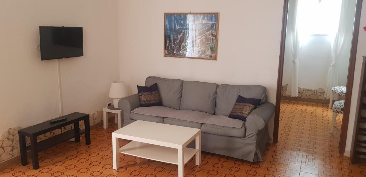 Casa Capri Apartment Giardini Naxos Ngoại thất bức ảnh
